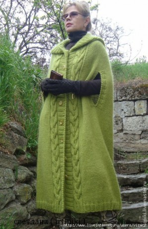 Wool Ponchos and Capes + Wool Bondage - Fotoalbum - Best of Ponchos ...